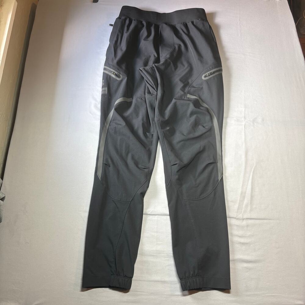 Under Armour unstoppable cargo sweat pants